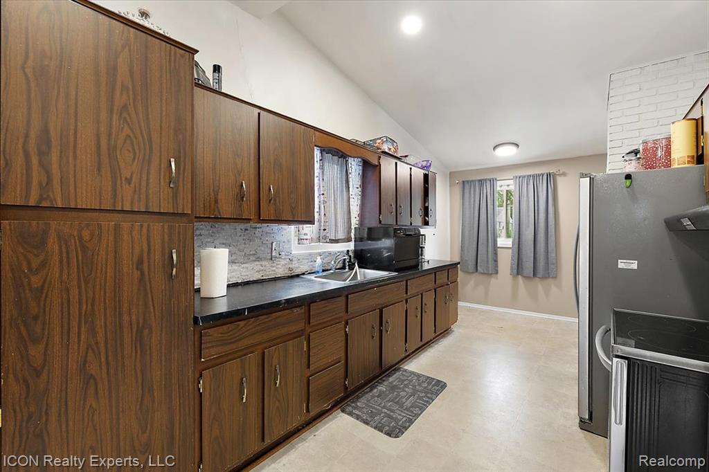 5118 Michael Street, Dearborn Heights, MI 48125 — Photo 12