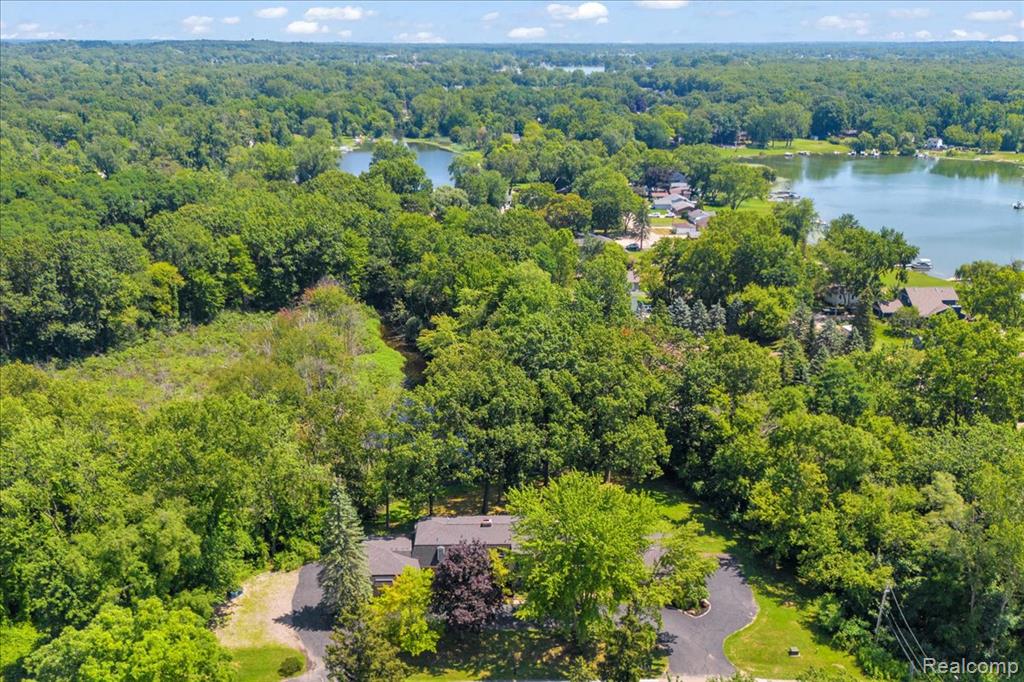 6130 Carroll Lake Rd Road, 1, Commerce Twp, MI 48382 — Photo 33