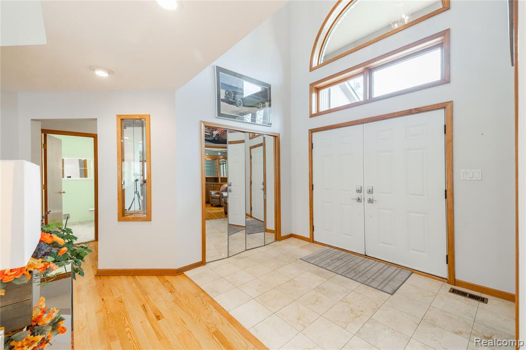 29462 East River Road, Grosse Ile, MI 48138 — Photo 7