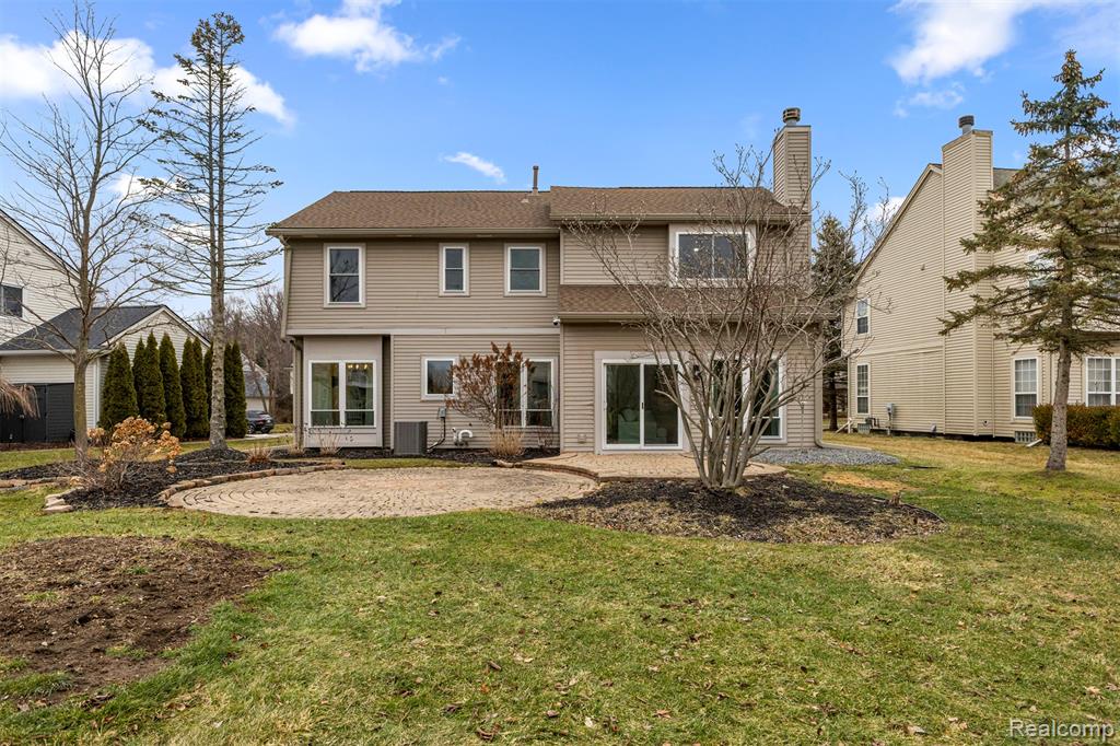 1065 Equestrian Drive, South Lyon, MI, 48178