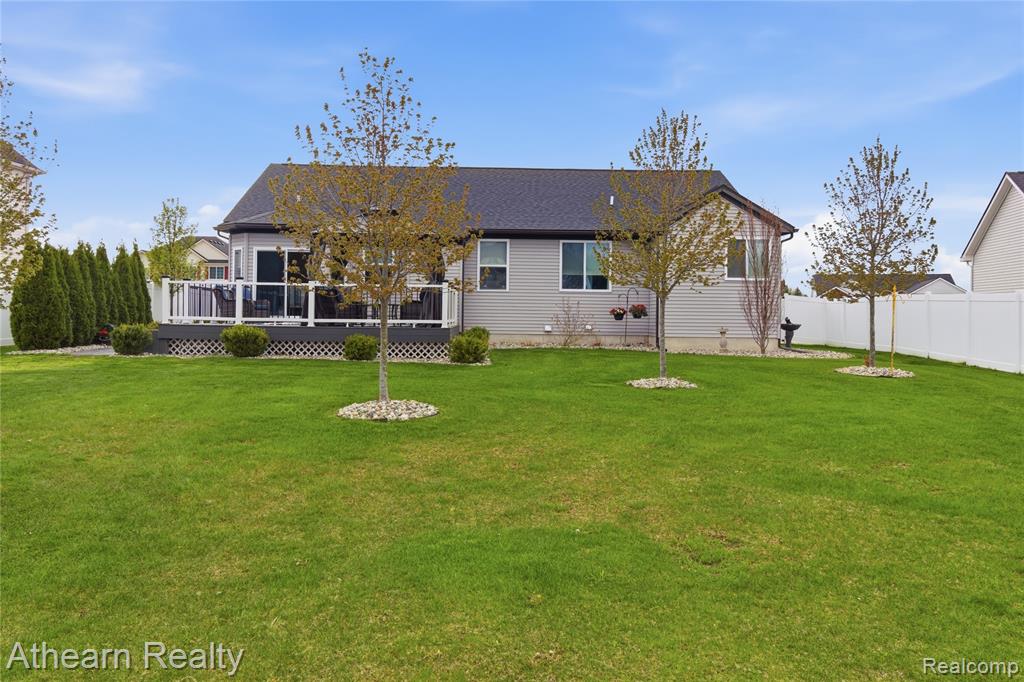 8197 Hidden Cove Court, Grand Blanc, MI 48439 — Photo 13