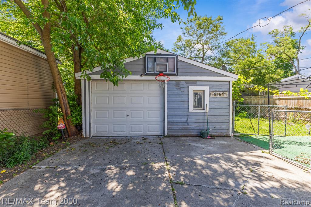 7415 Gilman Street, Westland, MI — Photo 23