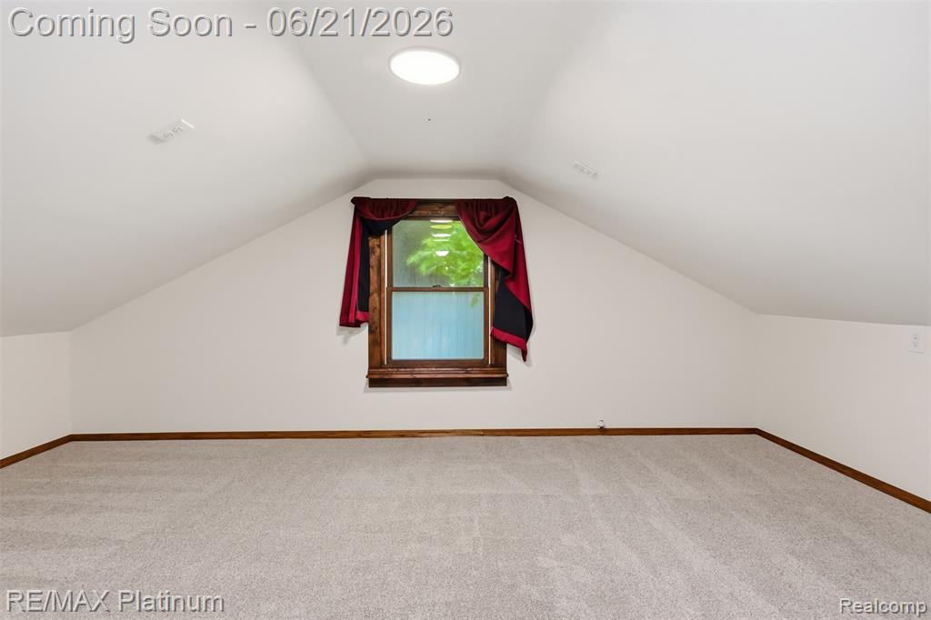 5504 Wildwood Drive, Howell, MI 48843 — Photo 18