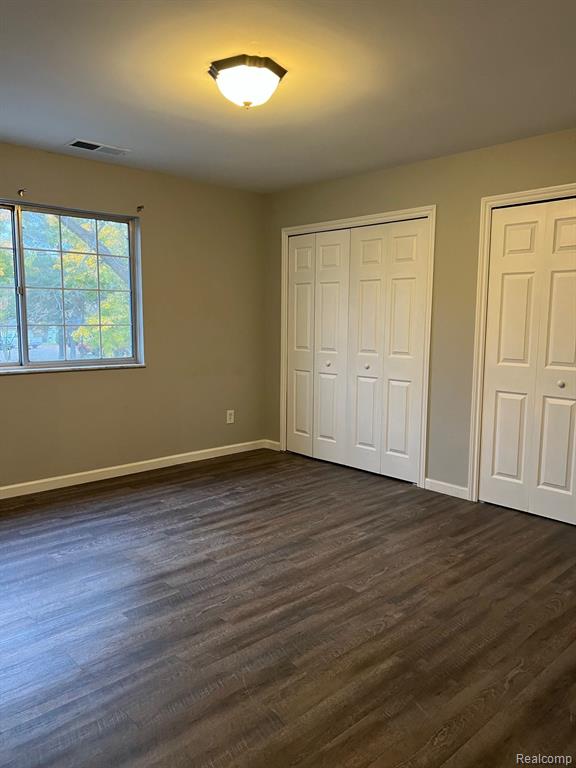 415 RAILROAD Street, Howell, MI 48843 — Photo 22