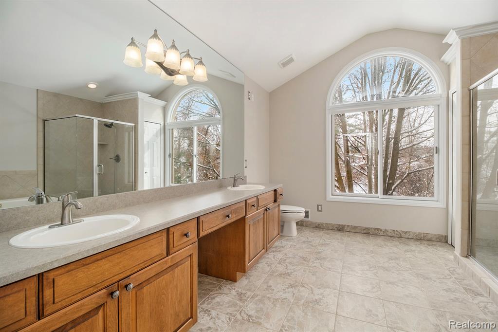 2298 Meadow Court, Leonard, MI 48367 — Photo 24