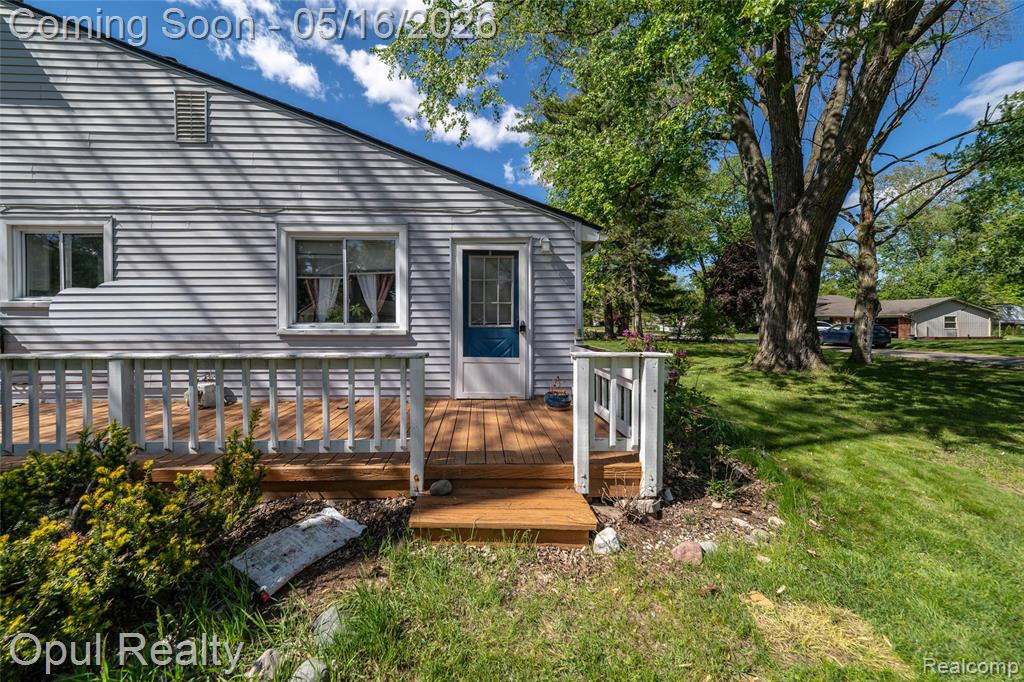 21001 Parker Street, Farmington, MI 48336 — Photo 3