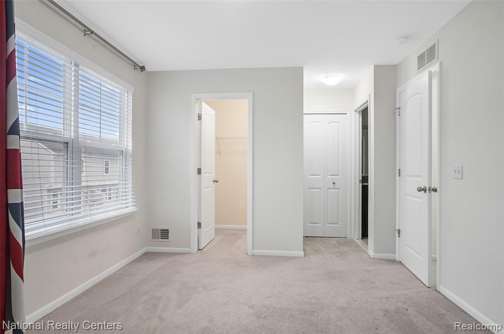 3127 Chambers W, Wixom, MI 48393 — Photo 33