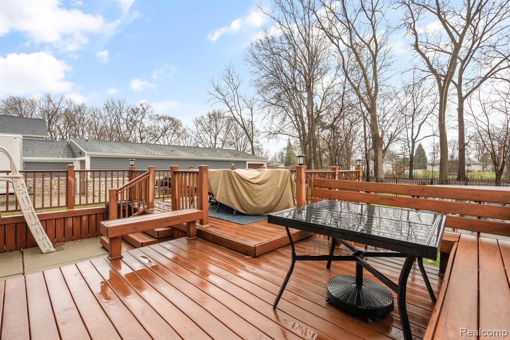 733 W Woodside Avenue, Madison Heights, MI 48071 — Photo 27