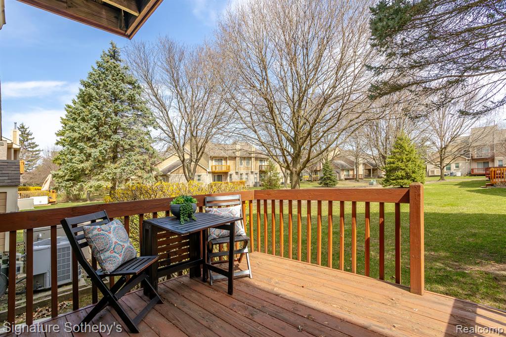 9410 Westwind Drive, Livonia, MI 48150 — Photo 7