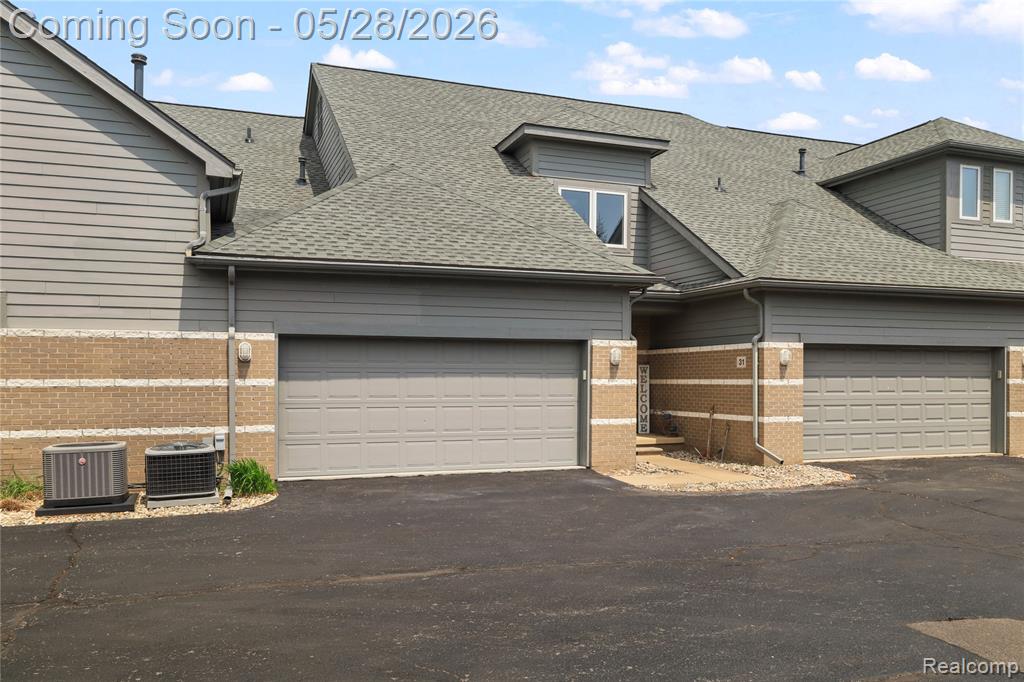 31 Kreger Drive, Wyandotte, MI 48192 — Photo 15