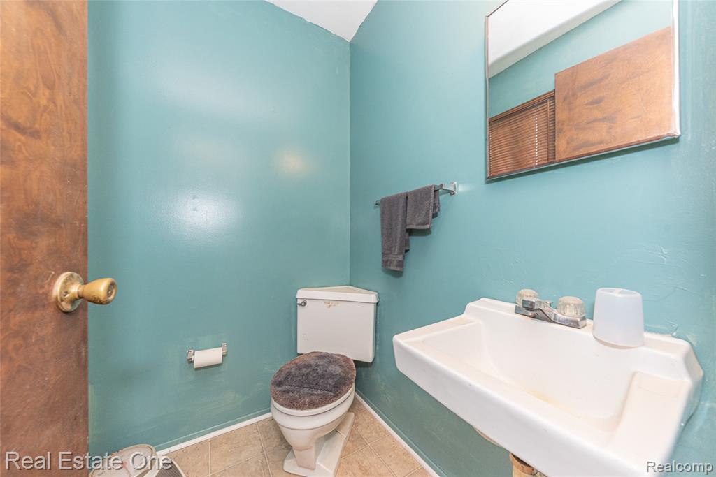 22700 Griswold Road, South Lyon, MI 48178 — Photo 28