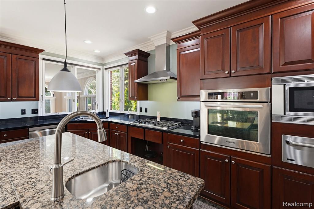 5173 Serena Drive, Troy, MI 48098 — Photo 34