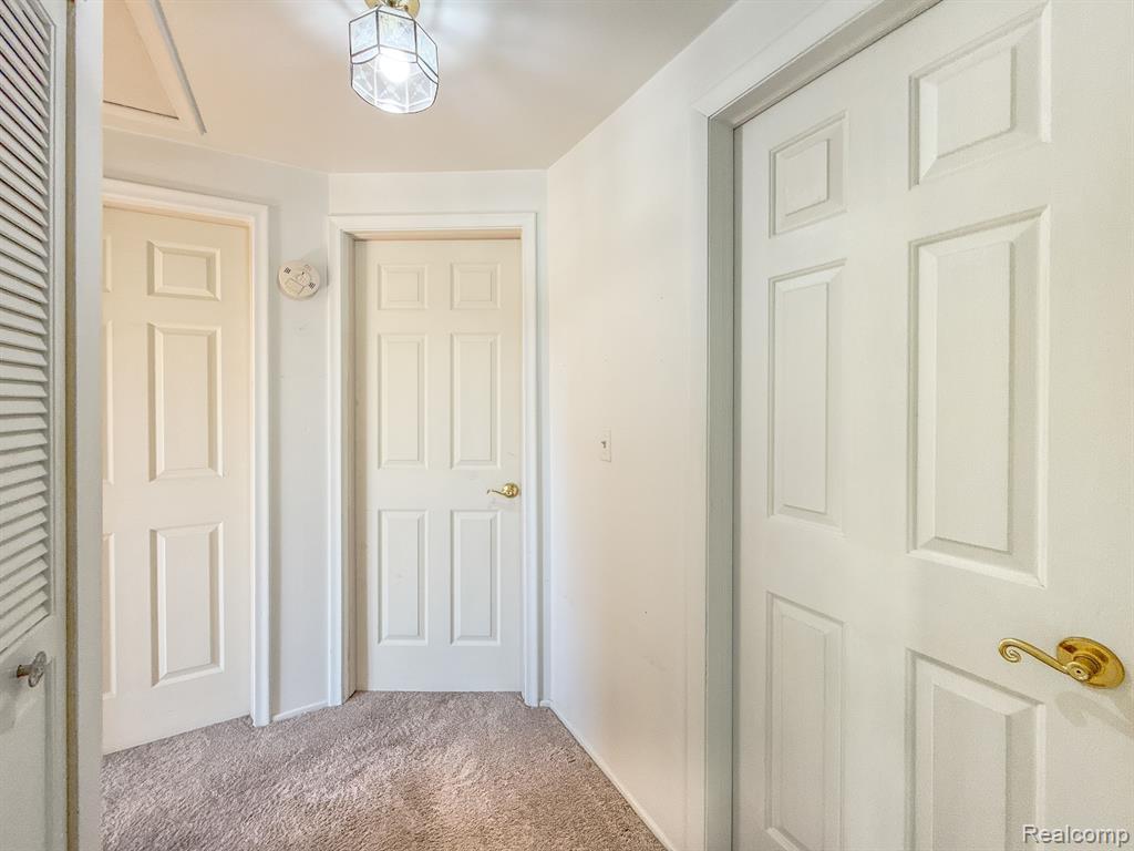 5171 OAKVIEW Drive, Swartz Creek, MI 48473 — Photo 34