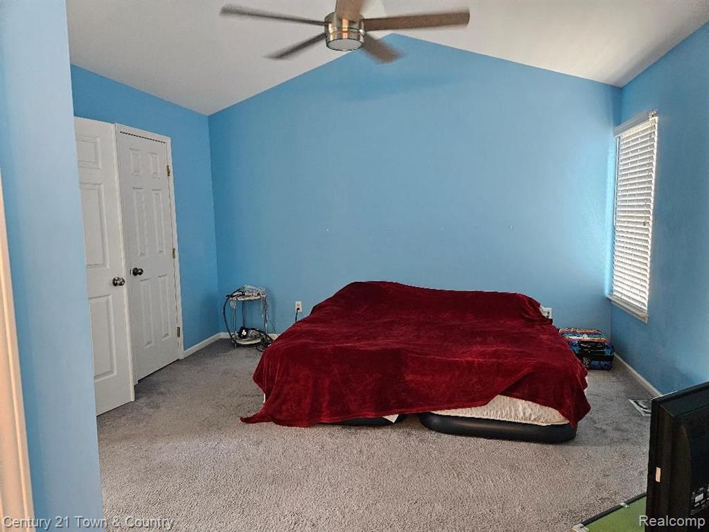 1926 OTTER POND Lane, Canton, MI 48188 — Photo 18