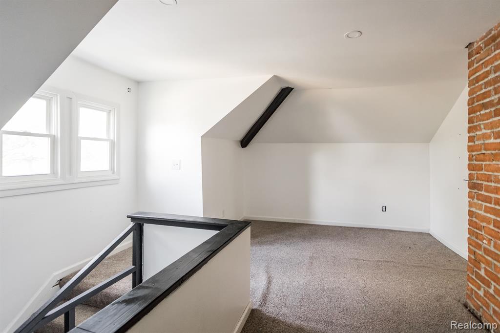 4492 FISCHER Street, Detroit, MI 48214 — Photo 15