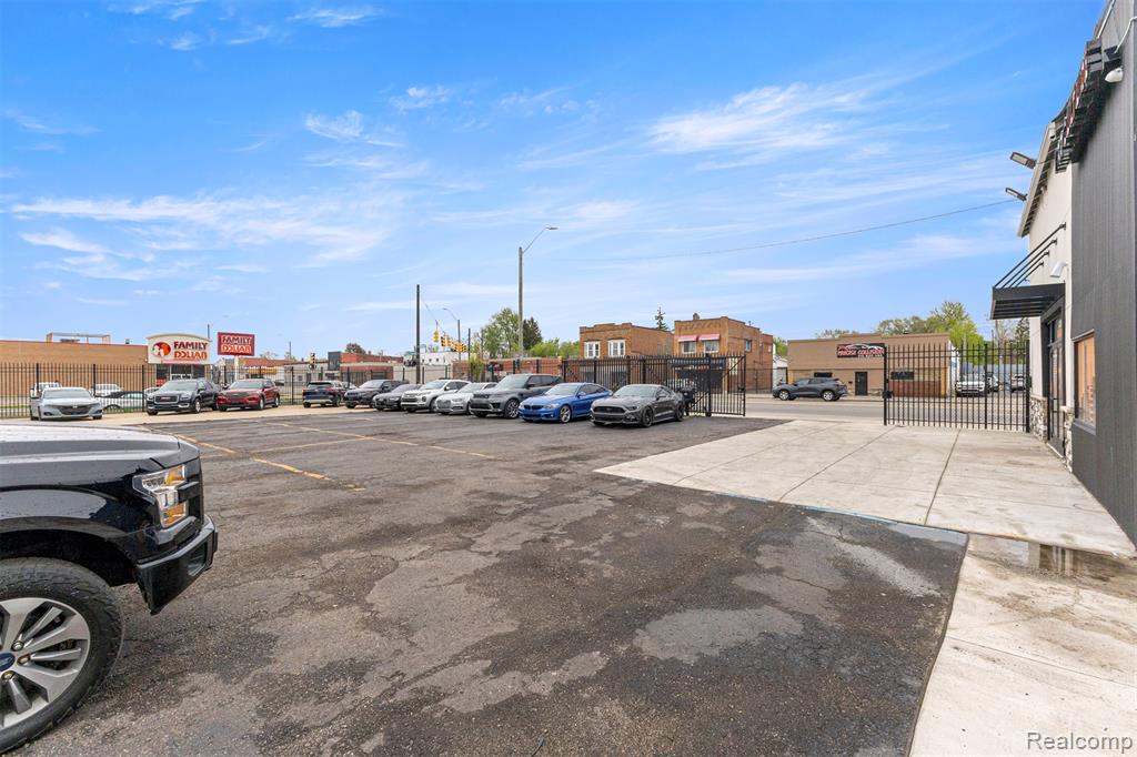 19420 W Warren Avenue, Detroit, MI 48228 — Photo 47