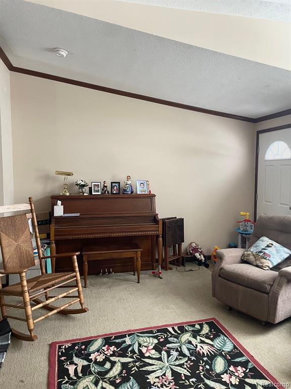 6256 Chadwick Ave, Fenton, MI 48430 — Photo 2