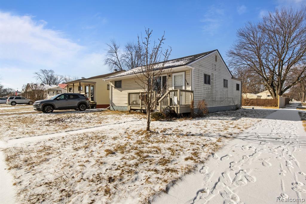 8208 OAK Street, Taylor, MI — Photo 4