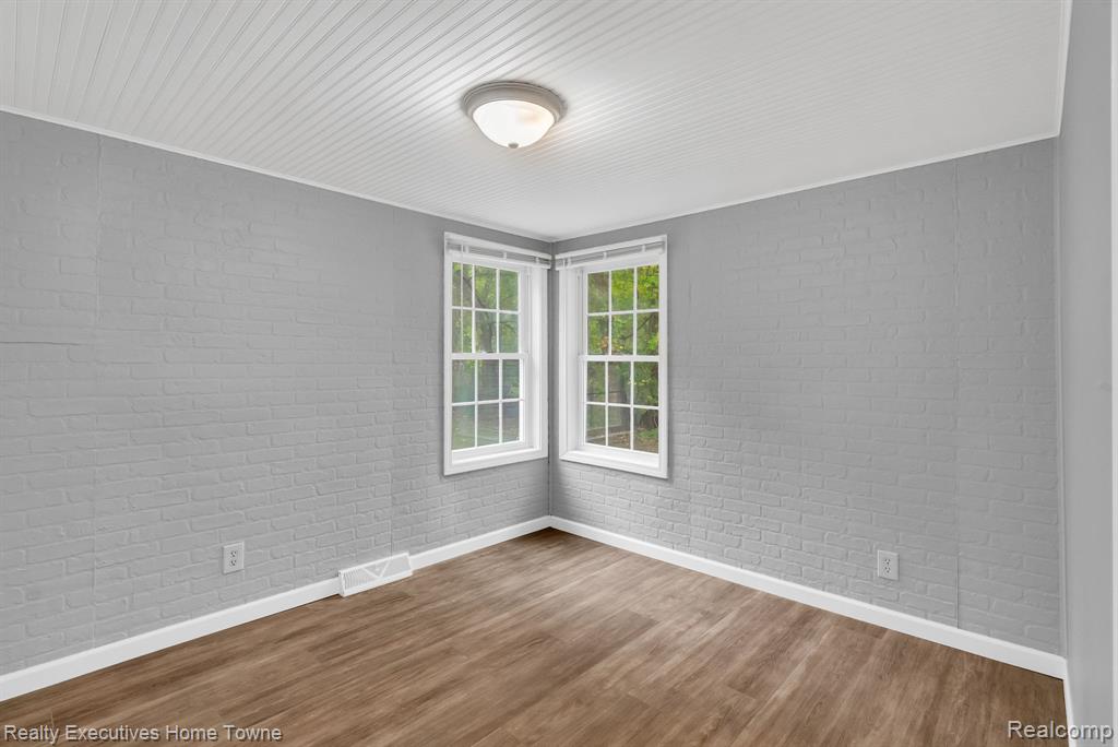 3932 Parker Road, Fort Gratiot, MI 48059 — Photo 18
