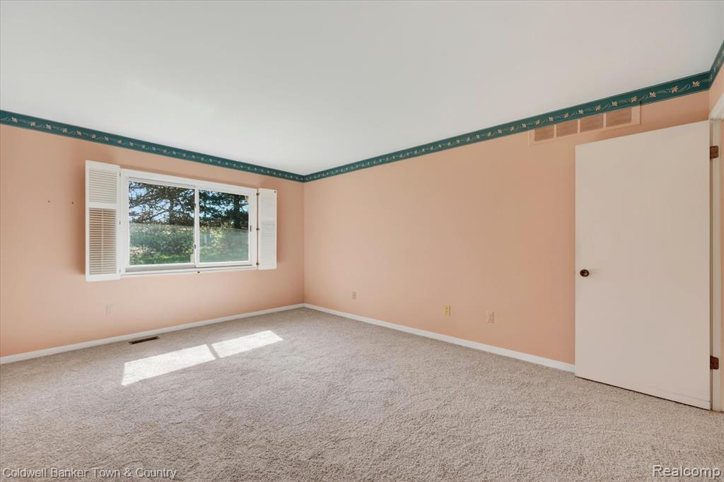 6172 Westbrooke Drive, West Bloomfield, MI — Photo 14