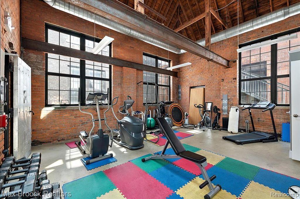 5766 TRUMBULL Street, 108, Detroit, MI 48208 — Photo 33