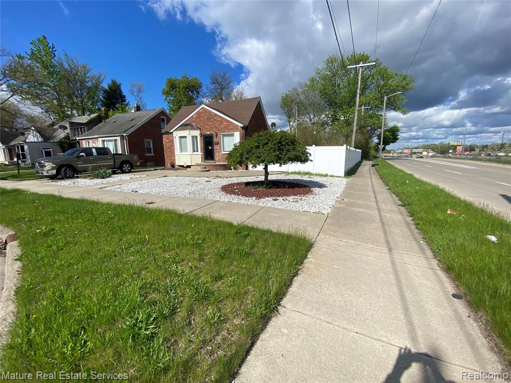 13585 Rockdale Street, Detroit, MI 48223 — Photo 7