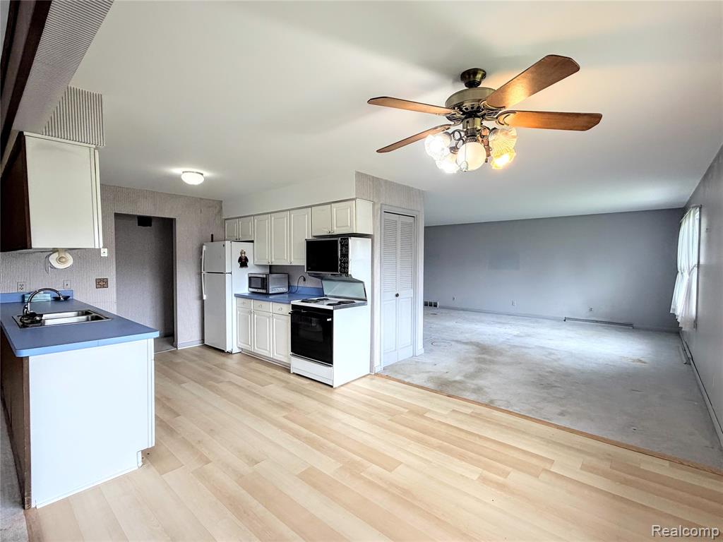 8079 Farley Road, Pinckney, MI 48169 — Photo 13