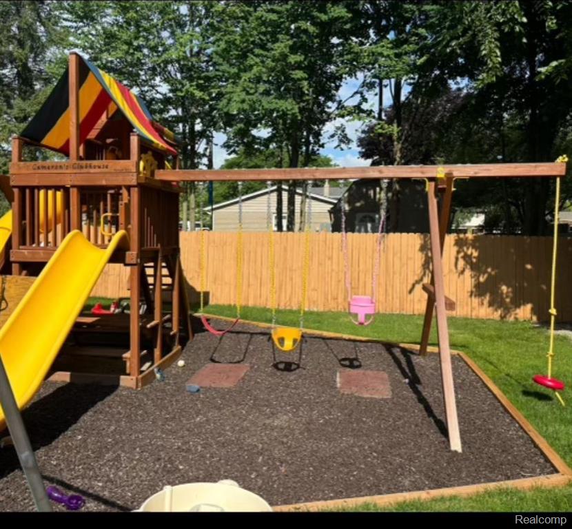552 CROWN RIDGE Court, White Lake, MI — Photo 10