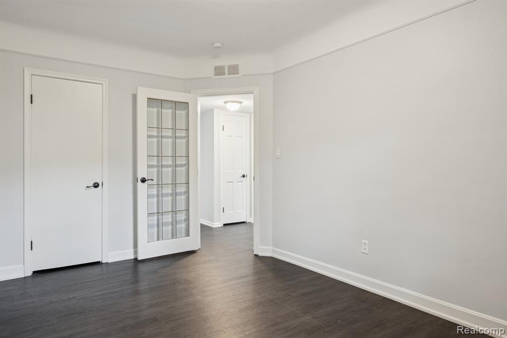 32463 Sheridan, Beverly Hills, MI 48025 — Photo 32