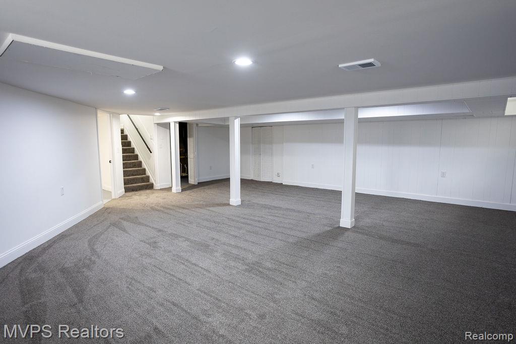 18062 Ash Avenue, Eastpointe, MI 48021 — Photo 11