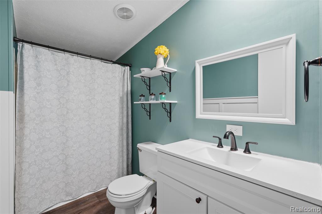 4729 Turtle Creek Drive, Howell, MI 48843 — Photo 17