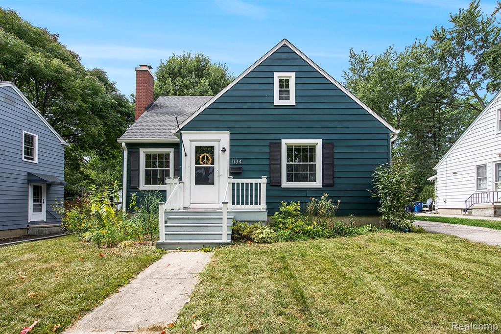 1134 Hutchins Avenue, Ann Arbor, MI 48103 — front exterior