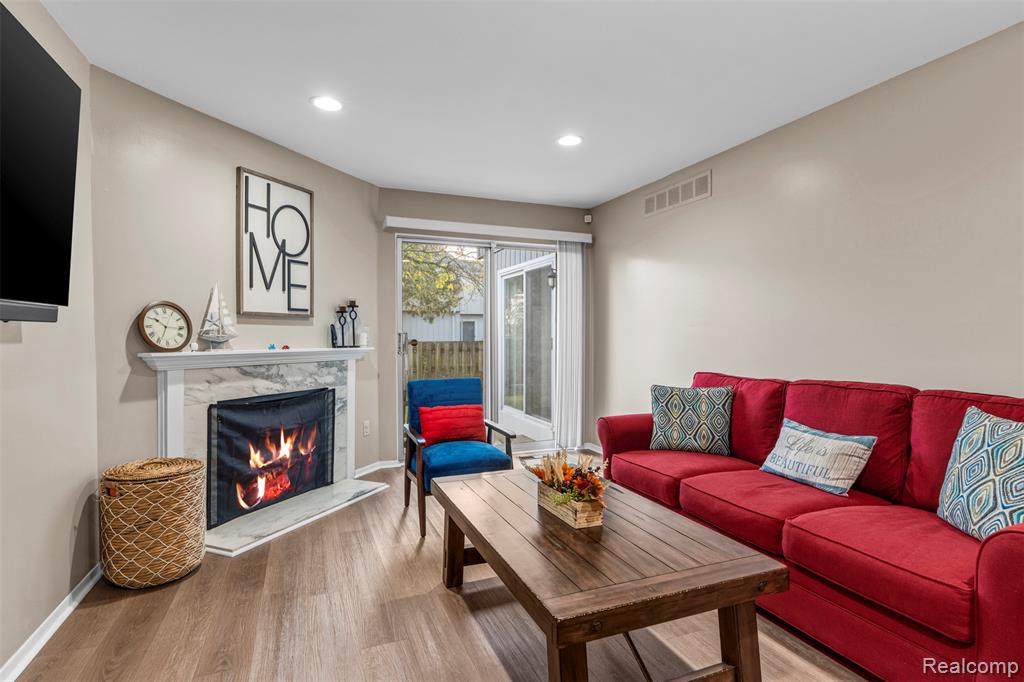 42258 Norwood Court, Wayne, MI 48167 — Photo 9