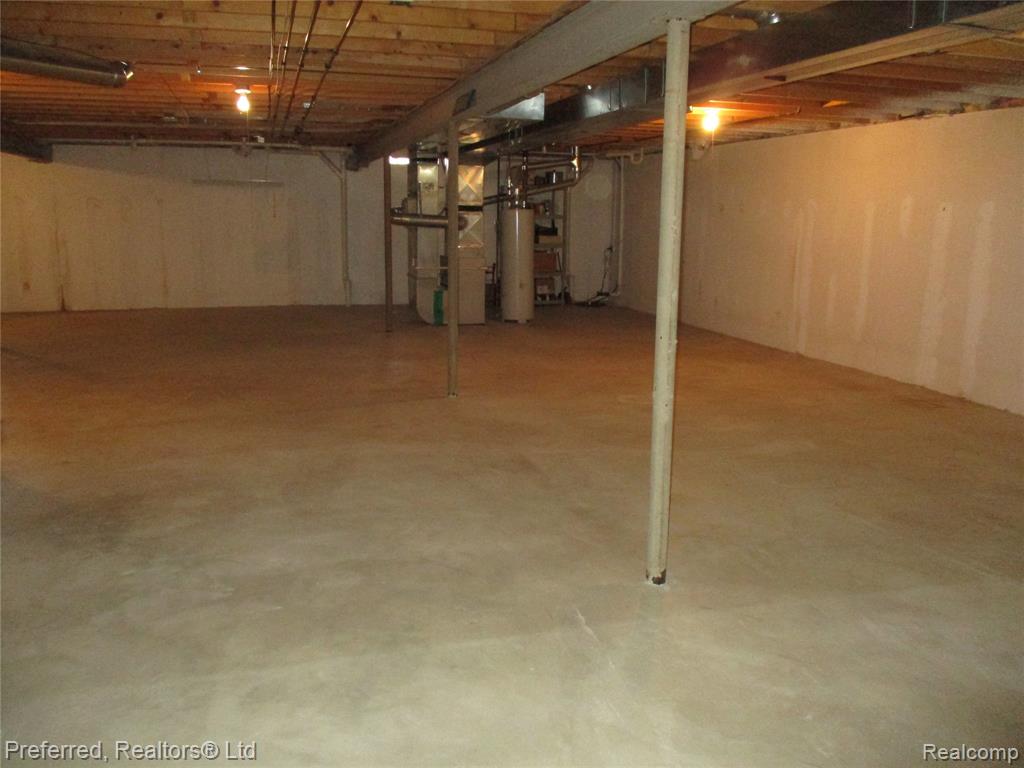 9153 Lakewood Drive, Whitmore Lake, MI 48189 — Photo 21