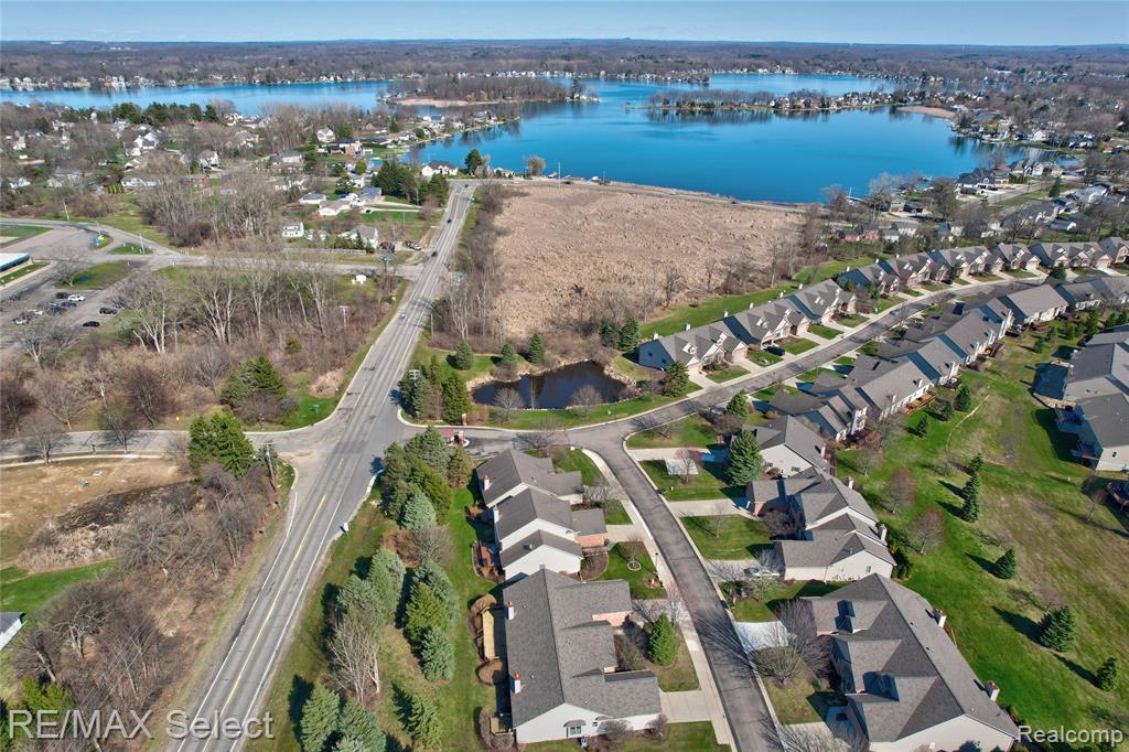 13024 Harbor Landings Drive, 3, Fenton, MI 48430 — Photo 6