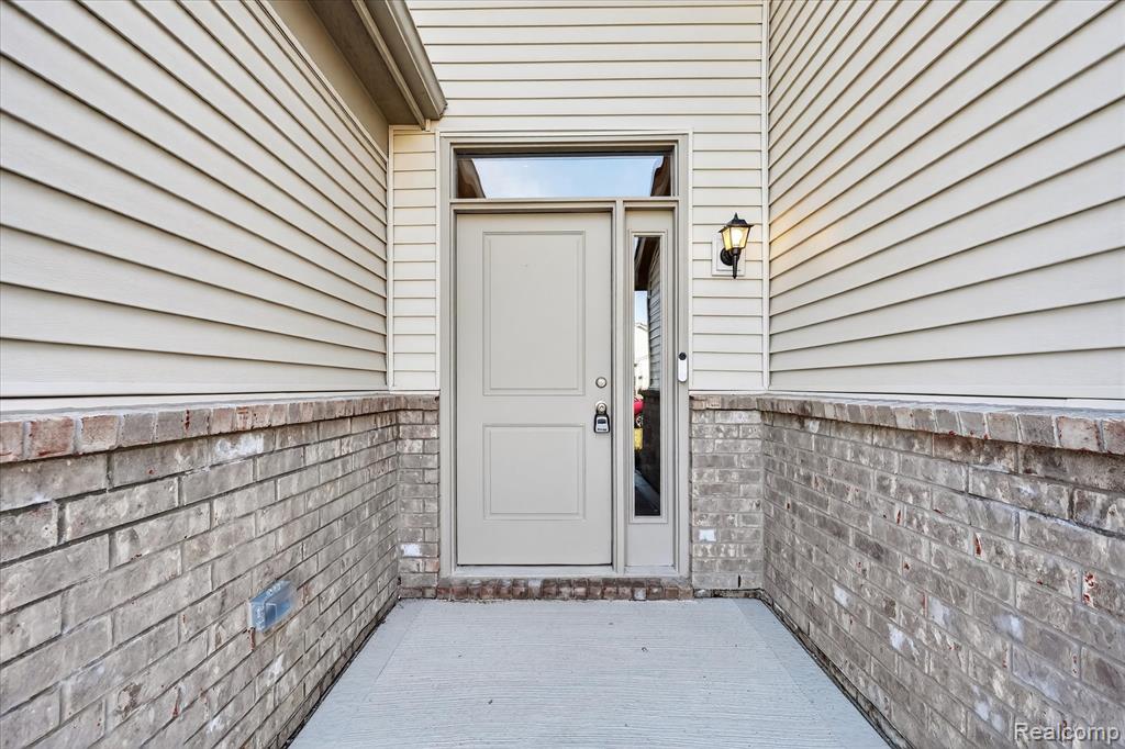 31005 Gregory Street, Grand Blanc, MI 48439 — Photo 5