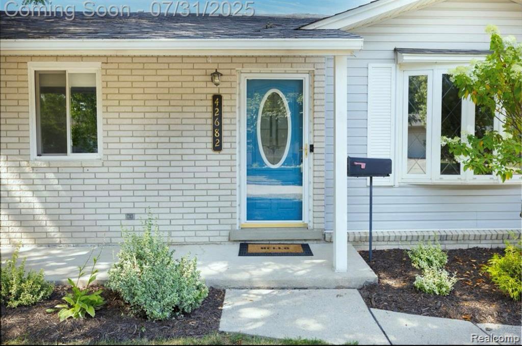 42682 Somerset Drive, Canton, MI 48187 — Photo 2