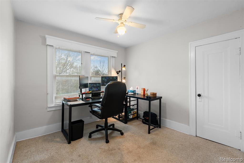 4400 Louella Drive, Waterford, MI 48329 — Photo 39