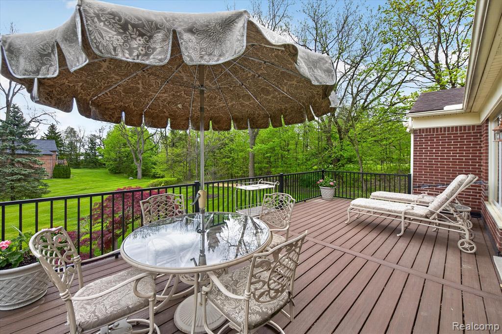 13960 Ridgewood Drive, Plymouth, MI 48170 — Photo 48