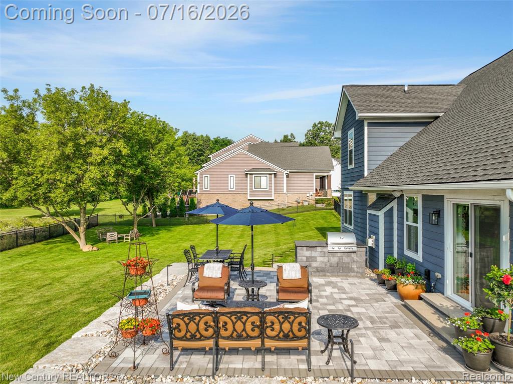 671 Braxwood Place, Milford, MI 48381 — Photo 9