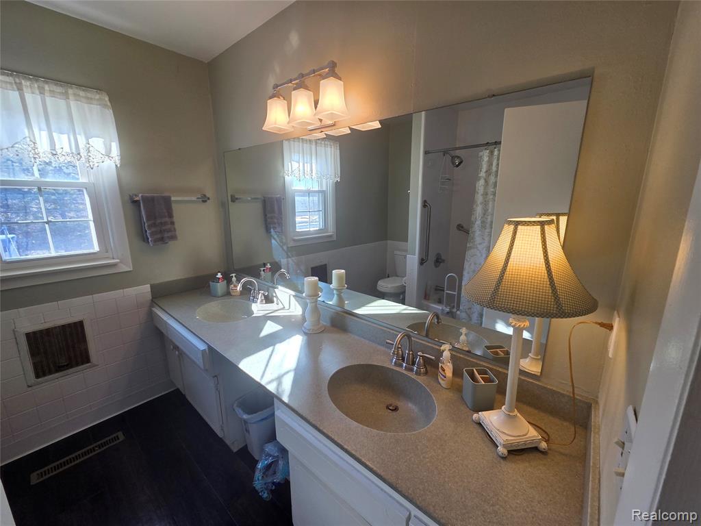 4202 Park Forest Drive, Flint, MI 48507 — Photo 36