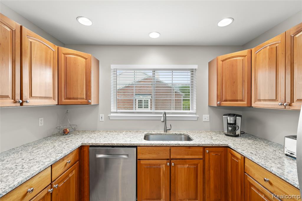 655 River Park Village Boulevard, Northville, MI 48167 — Photo 12