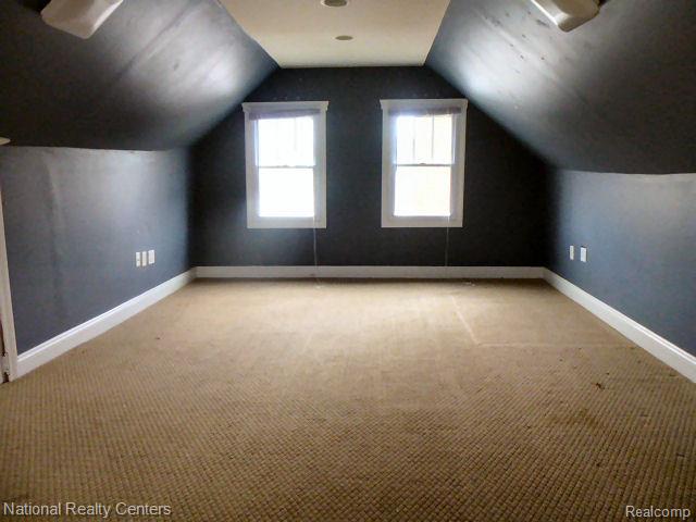 630 W University Drive, Rochester, MI 48307 — Photo 15