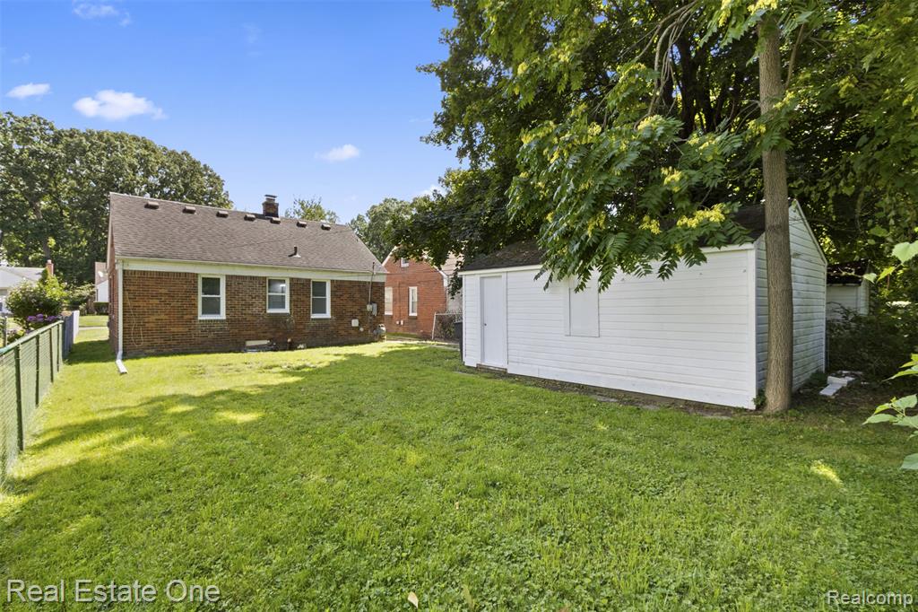 12725 RIVERVIEW, Detroit, MI 48223 — Photo 12