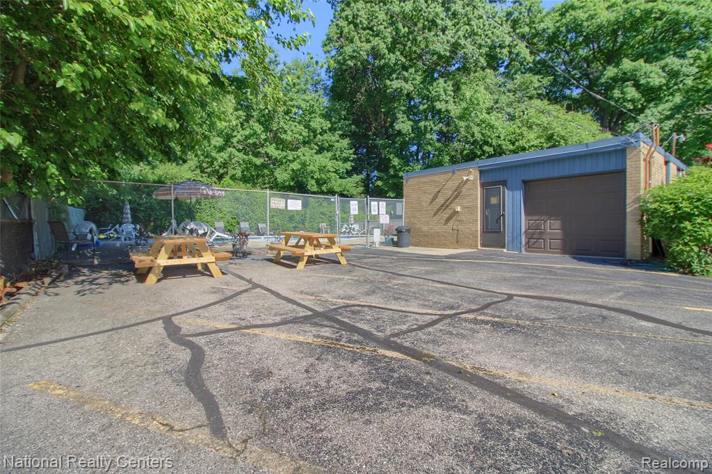 16547 Middlebelt Road, 6, Livonia, MI 48154 — Photo 28