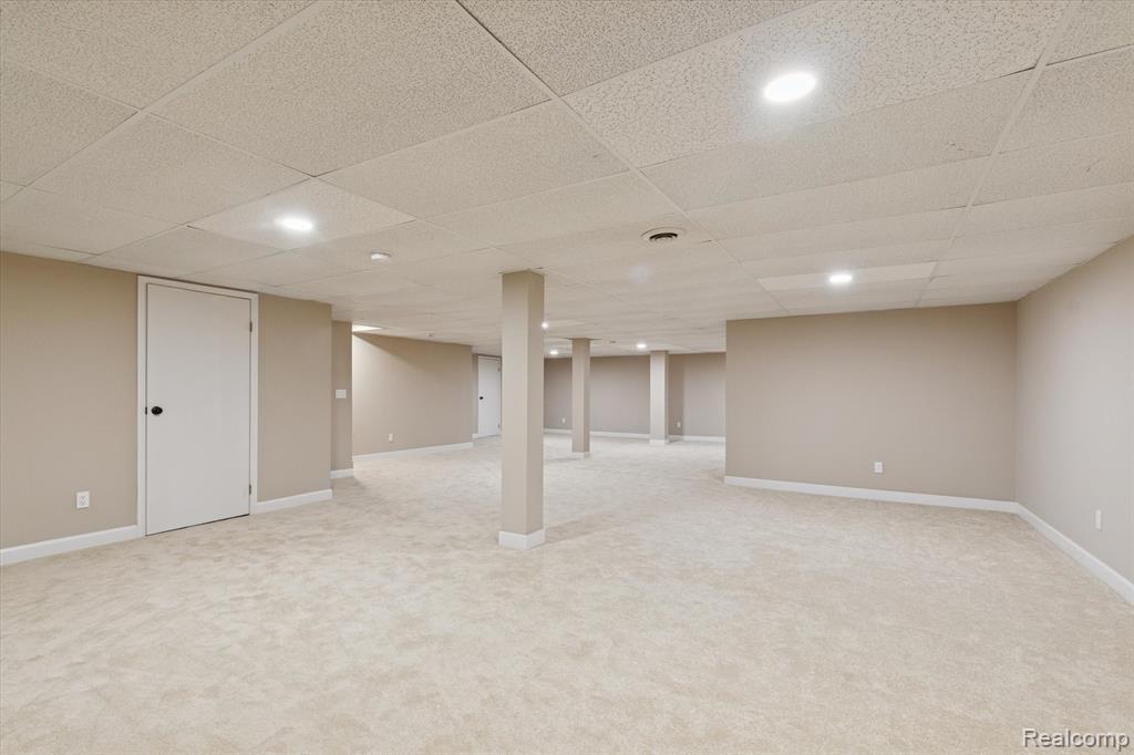 634 Lockport Road, Rochester Hills, MI 48307 — Photo 36