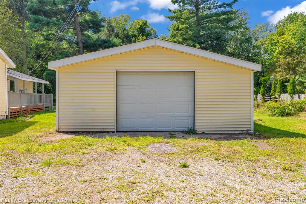 6555 Bunker Road, Burtchville, MI 48059 — Photo 3