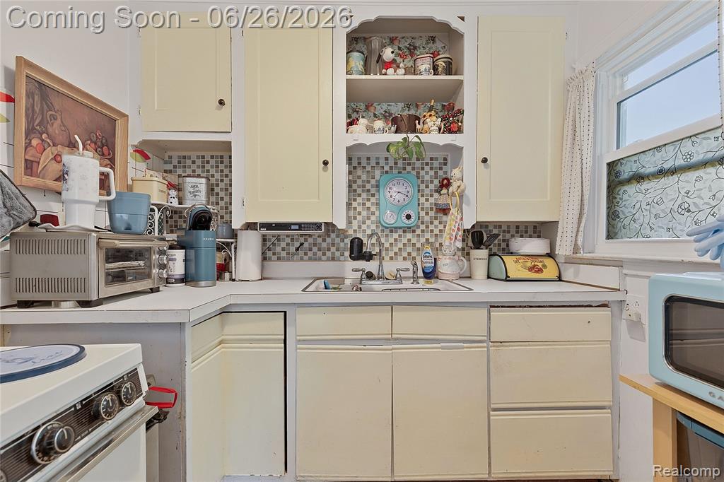 853 Wordsworth Street, Ferndale, MI 48220 — Photo 8