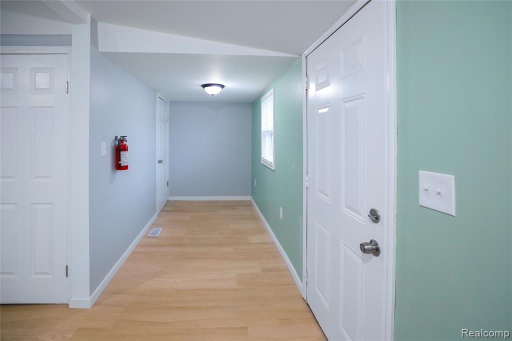 5170 Evaline Street, Hamtramck, MI 48212 — Photo 11