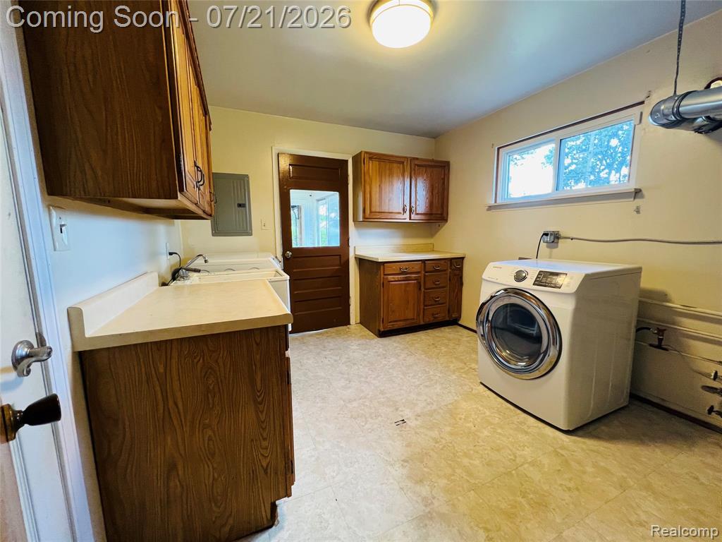 747 JAMAICA Drive, Troy, MI 48083 — Photo 30